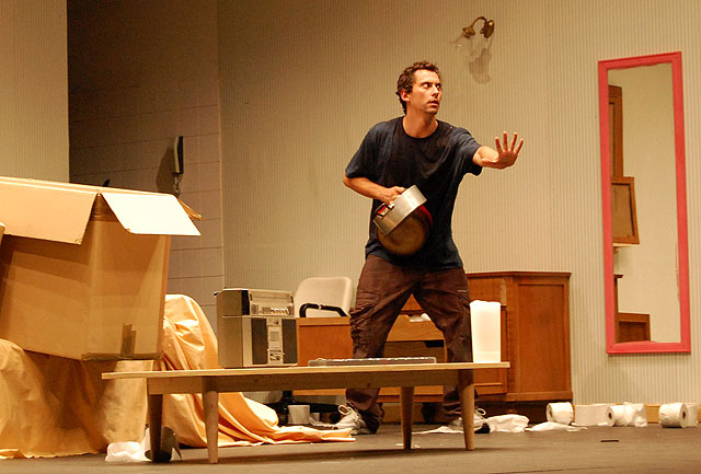 Entradas agotadas en el Nuevo Teatro Circo de Cartagena para ver a Paco Léon y Maripaz Sayago viviendo con un fantasma en ¿Estás ahí? - 1, Foto 1