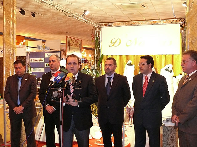 Los directores generales de Comercio y de Industria inaugurarán el VI Salón comercial Expoboda 2009 - 1, Foto 1