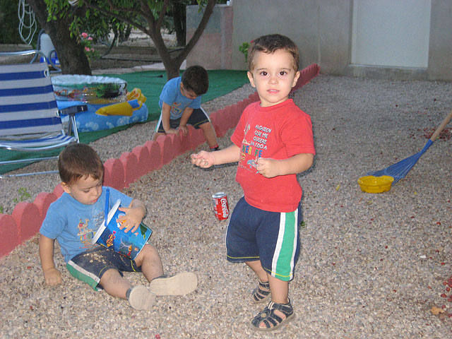 Las familias con hijos nacidos de parto múltiple y las familias numerosas de categoría especial con seis o más hijos, podrán solicitar las ayudas  hasta el 28 de febrero, Foto 1