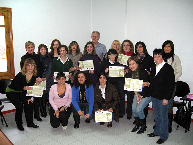 Dos alumnas del Programa Clara encuentran trabajo - 1, Foto 1