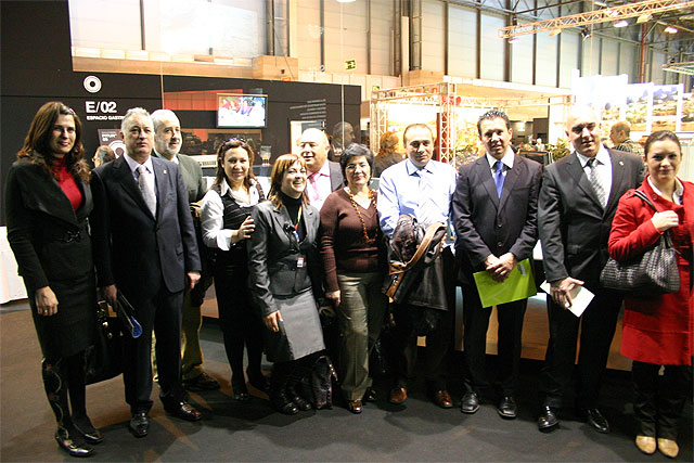 El turismo de naturaleza, cultural y religioso de Totana, entre la oferta turística de la Mancomunidad de Servicios Turísticos de Sierra Espuña en Fitur, Foto 5