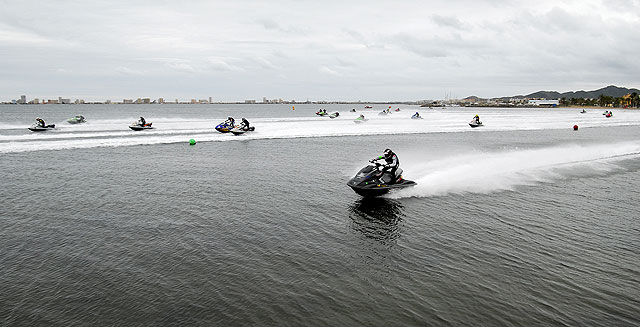 El Mar Menor fue el escenario de la primera prueba del Campeonato Regional Murciano de Motos de Agua en la modalidad de Raid, Foto 1