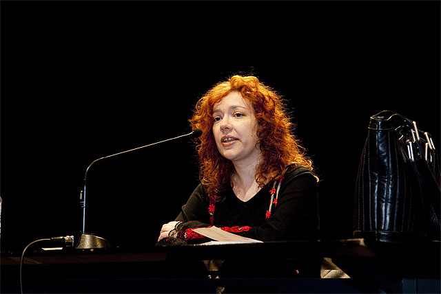 La escritora Ana Alonso comparte con estudiantes de secundaria los secretos de su novela - 3, Foto 3