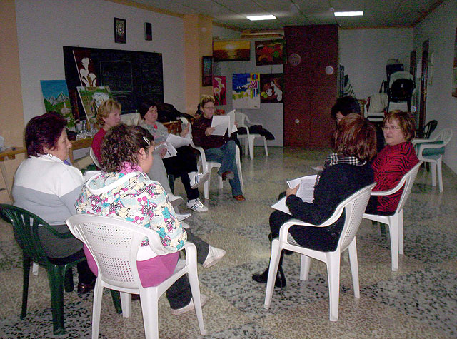 La Asociación Sociocultural de la Mujer de Totana comienza las actividades del 2009 - 2, Foto 2