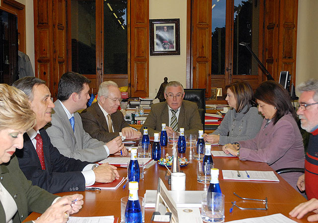 La Asociación de Antiguos Alumnos de la Universidad de Murcia pone en marcha una campaña de difusión de sus actividades - 1, Foto 1