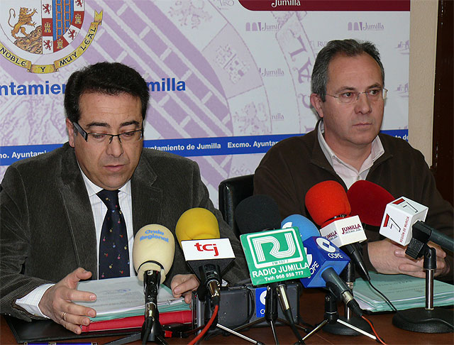 Se aprueba el cambio de horario de la policía para cubrir la salida de alumnos de los institutos y colegios - 1, Foto 1