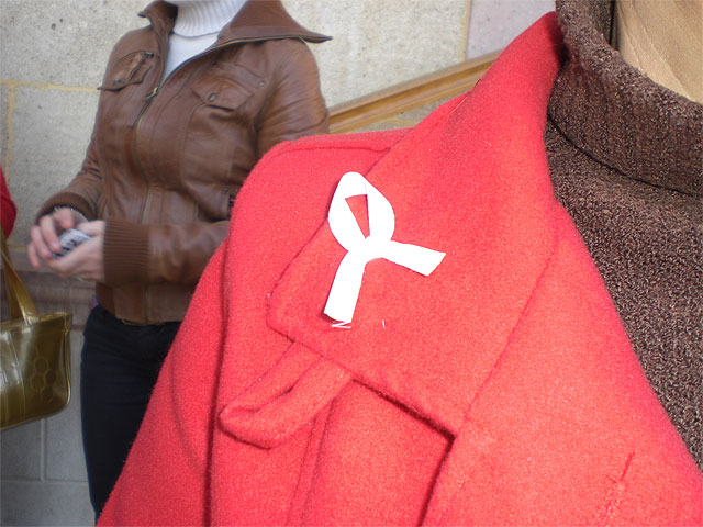 Concentración silenciosa “Miércoles Blanco” contra la violencia de género, Foto 2