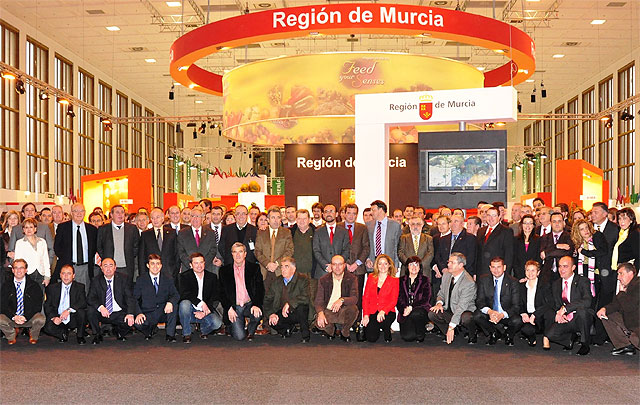 El sector agrícola lleva a Berlín la mejor defensa del Tajo-Segura con la promoción de las frutas y hortalizas de la Región - 2, Foto 2