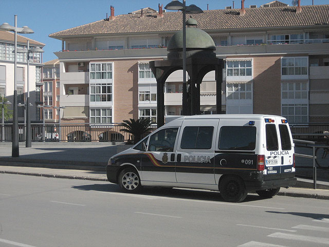 Detienen en Totana a tres personas en situación irregular en el país, Foto 1
