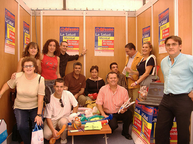 La Asociación de Familiares y Enfermos Mentales de Molina, AFESMO, y la FUNDACIÓN “LA CAIXA”, firman un Convenio - 1, Foto 1