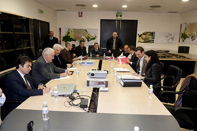 Primeros pasos para desbloquear la situación de Española del Zinc - 2, Foto 2