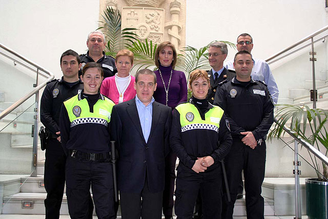 Dos nuevos Cabos y dos nuevas agentes de la Polica Local de Alcantarilla toman posesin de su cargo - 1