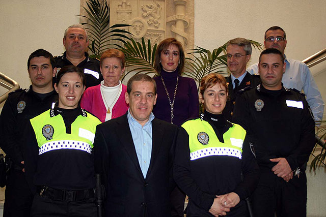 Dos nuevos Cabos y dos nuevas agentes de la Polica Local de Alcantarilla toman posesin de su cargo - 3