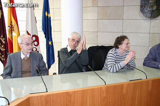 Recepcin institucional a un grupo de usuarios de la residencia de personas mayores “La Pursima” - 6