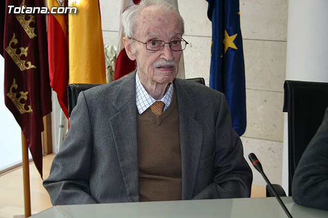 Recepcin institucional a un grupo de usuarios de la residencia de personas mayores “La Pursima” - 9