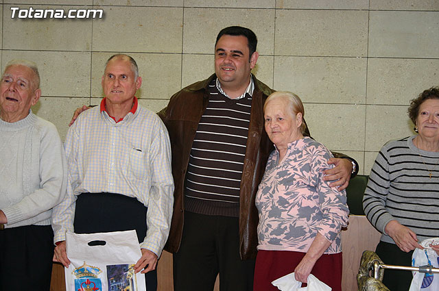 Recepcin institucional a un grupo de usuarios de la residencia de personas mayores “La Pursima” - 19