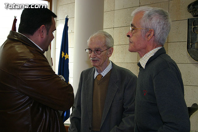 Recepcin institucional a un grupo de usuarios de la residencia de personas mayores “La Pursima” - 22