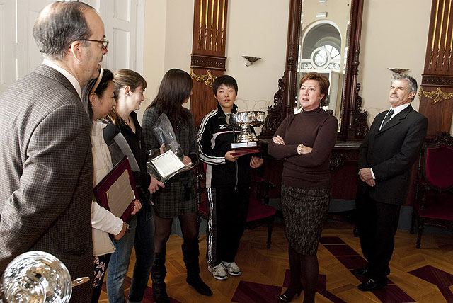 La alcaldesa recibe a las Campeonas de la Copa de la Reina de tenis de mesa - 1, Foto 1