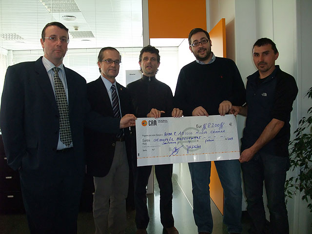 El ciclo de la segunda edición de Radio Solidaria se cierra tras proceder a la entrega de un cheque simbólico por valor de 8.200 euros - 2, Foto 2