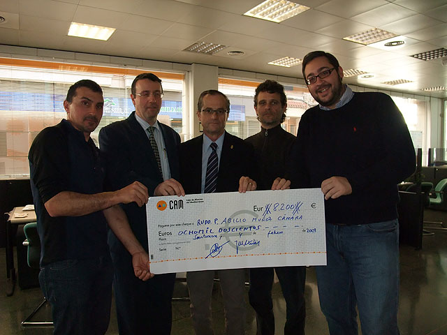 El ciclo de la segunda edición de Radio Solidaria se cierra tras proceder a la entrega de un cheque simbólico por valor de 8.200 euros - 3, Foto 3