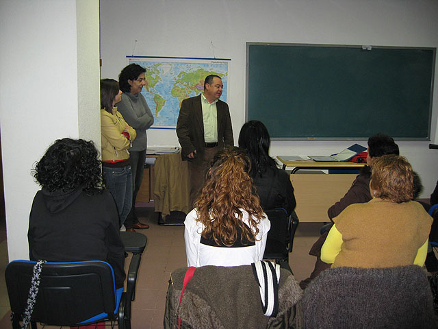 Se inaugura la accin formativa “Ingls Turstico”, Foto 1