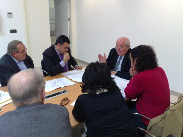 ADIF se compromete a estudiar el proyecto de la Estación Intermodal de Mercancías de gestión mixta, Foto 3