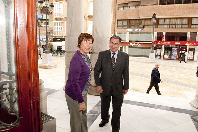 Las quejas al Defensor del Pueblo se podrán presentar en el Ayuntamiento - 1, Foto 1