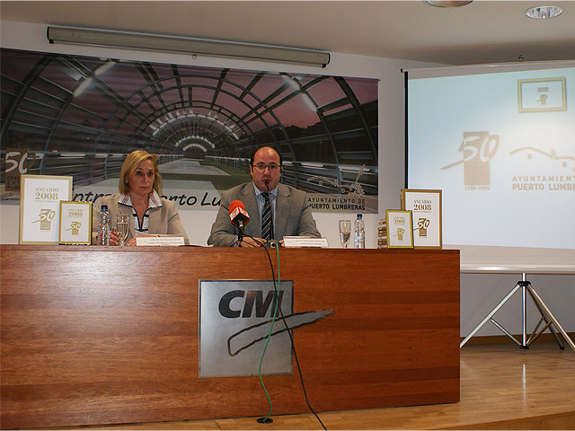 El Ayuntamiento de Puerto Lumbreras presenta el Anuario 2008 en un acto presidido por la consejera de Presidencia María Pedro Reverte - 1, Foto 1