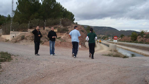 Raul Cifuentes y Lisa Woods encabezan el IV circuito de carreras - 4