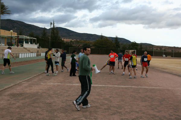Raul Cifuentes y Lisa Woods encabezan el IV circuito de carreras - 14