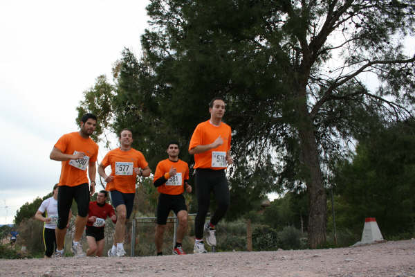 Raul Cifuentes y Lisa Woods encabezan el IV circuito de carreras - 34