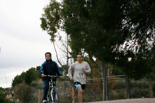 Raul Cifuentes y Lisa Woods encabezan el IV circuito de carreras - 37