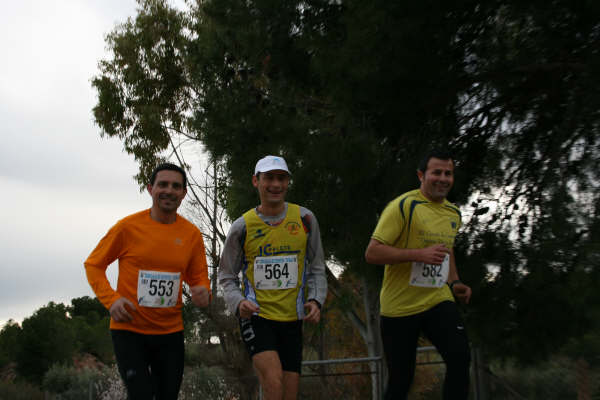 Raul Cifuentes y Lisa Woods encabezan el IV circuito de carreras - 38