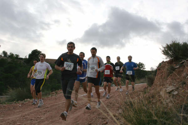 Raul Cifuentes y Lisa Woods encabezan el IV circuito de carreras - 43