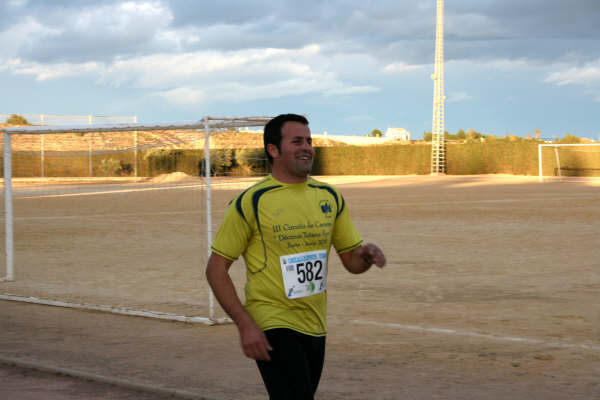 Raul Cifuentes y Lisa Woods encabezan el IV circuito de carreras - 53