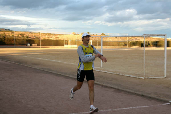 Raul Cifuentes y Lisa Woods encabezan el IV circuito de carreras - 54