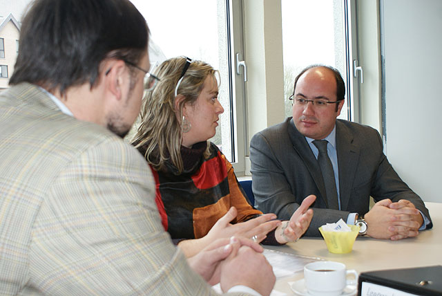 Pedro Antonio Sánchez planifica la aplicación del Proyecto Leonardo en Puerto Lumbreras a través de una reunión con Pavol Krempasky en Bruselas - 2, Foto 2