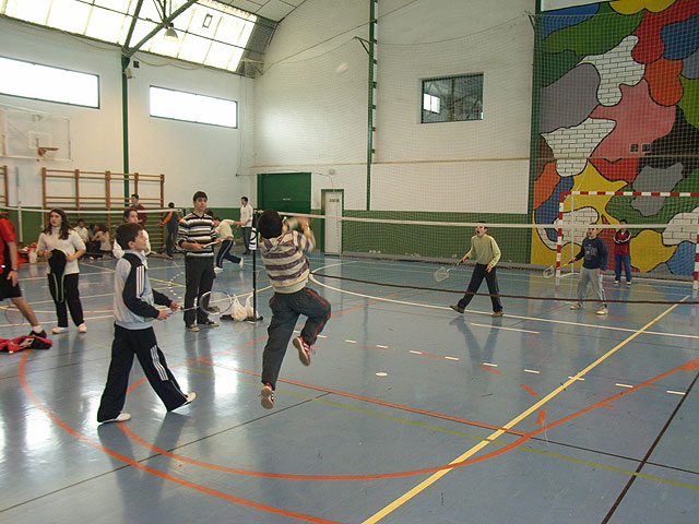 Totana acogi la primera Jornada Regional Escolar de Bdminton - 4
