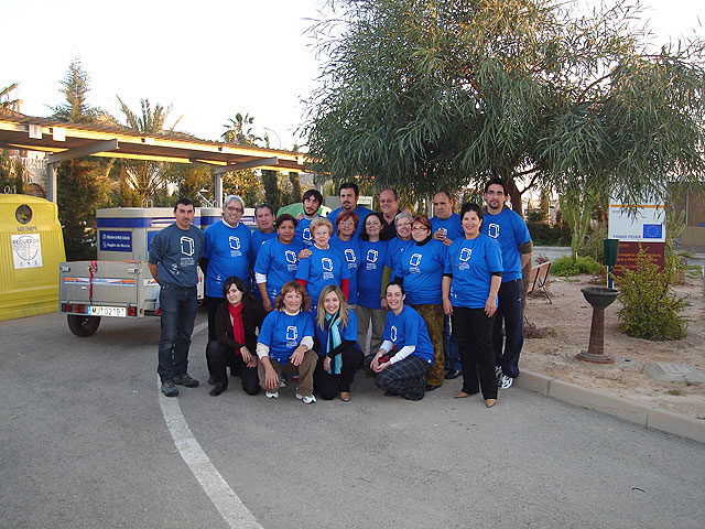 Voluntarios del municipio empaquetan 40 cajas de material para el Proyecto Libro - 1, Foto 1