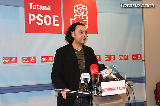 Martínez Usero: “Andreo y los concejales que lo apoyan tienen la responsabilidad de decidir sobre las alternativas propuestas para el AVE a su paso por Totana”, Foto 1