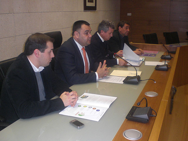 Las mesas de trabajo del Plan Estratégico Local “Totana crece 2013” comenzarán a trabajar la próxima semana, Foto 1