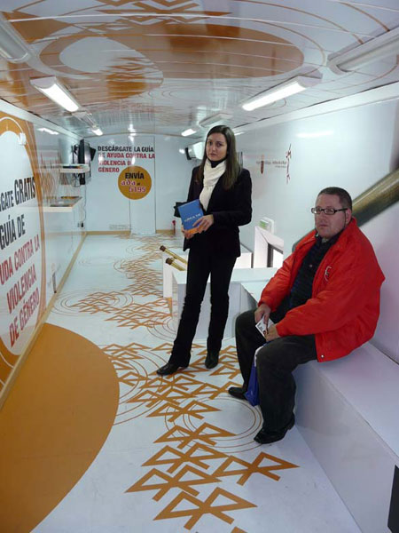 El viernes próximo tendremos de nuevo el autobús como aula móvil de información en la prevención de la violencia de género - 3, Foto 3