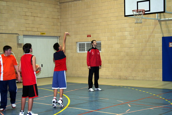 La Escuela del CB Murcia, el primer contacto con el baloncesto - 1