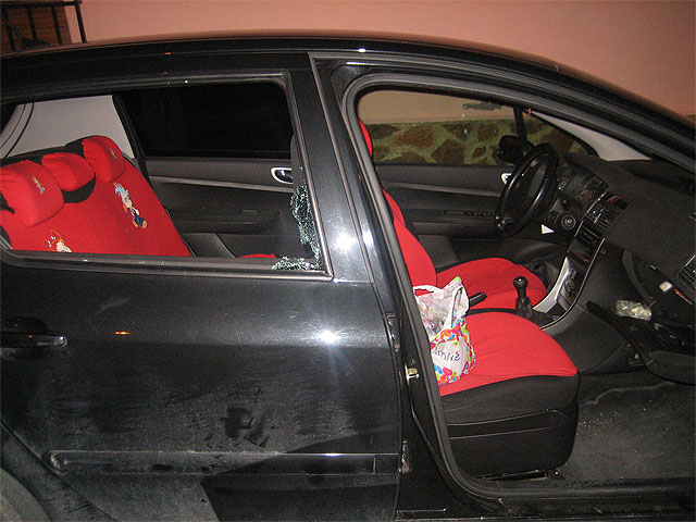 La Policía Local de Jumilla detiene a un hombre como presunto autor de robos en varios coches - 2, Foto 2