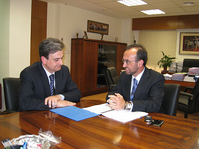 El alcalde busca soluciones para las empresas con el método FinanciaPyme - 1, Foto 1