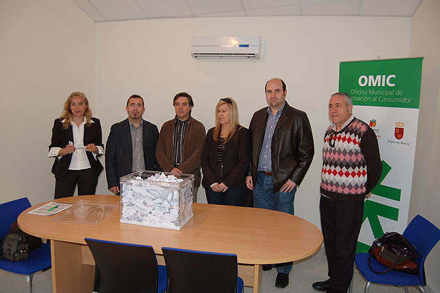 El “Área Comercial Las Torres” manda gratis a dos personas a Roquetas de Mar - 1, Foto 1