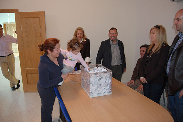 El “Área Comercial Las Torres” manda gratis a dos personas a Roquetas de Mar - 2, Foto 2