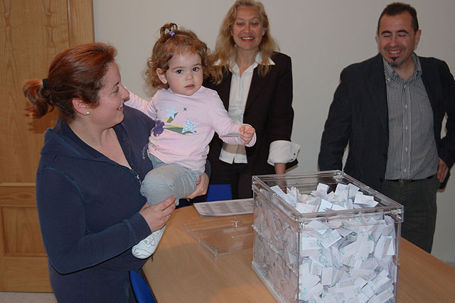 El “Área Comercial Las Torres” manda gratis a dos personas a Roquetas de Mar - 3, Foto 3