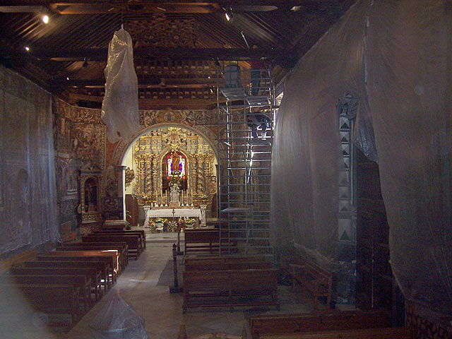 Comienzan las obras del artesonado del Santuario de La Santa, Foto 3