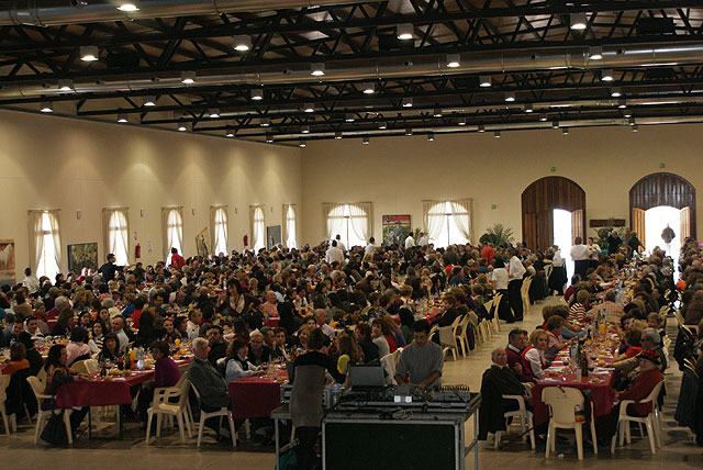 Más de 1.000 asistentes en el I Encuentro regional de personas sin pareja celebrado en Puerto Lumbreras - 4, Foto 4